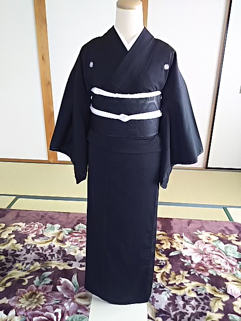 大人気新品 黒紋付 着物 着物 着物 喪服 長襦袢 女性 帯 レディース
